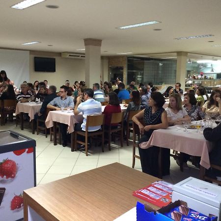 Hotel E Churrascaria Los Pagos Linhares Kültér fotó