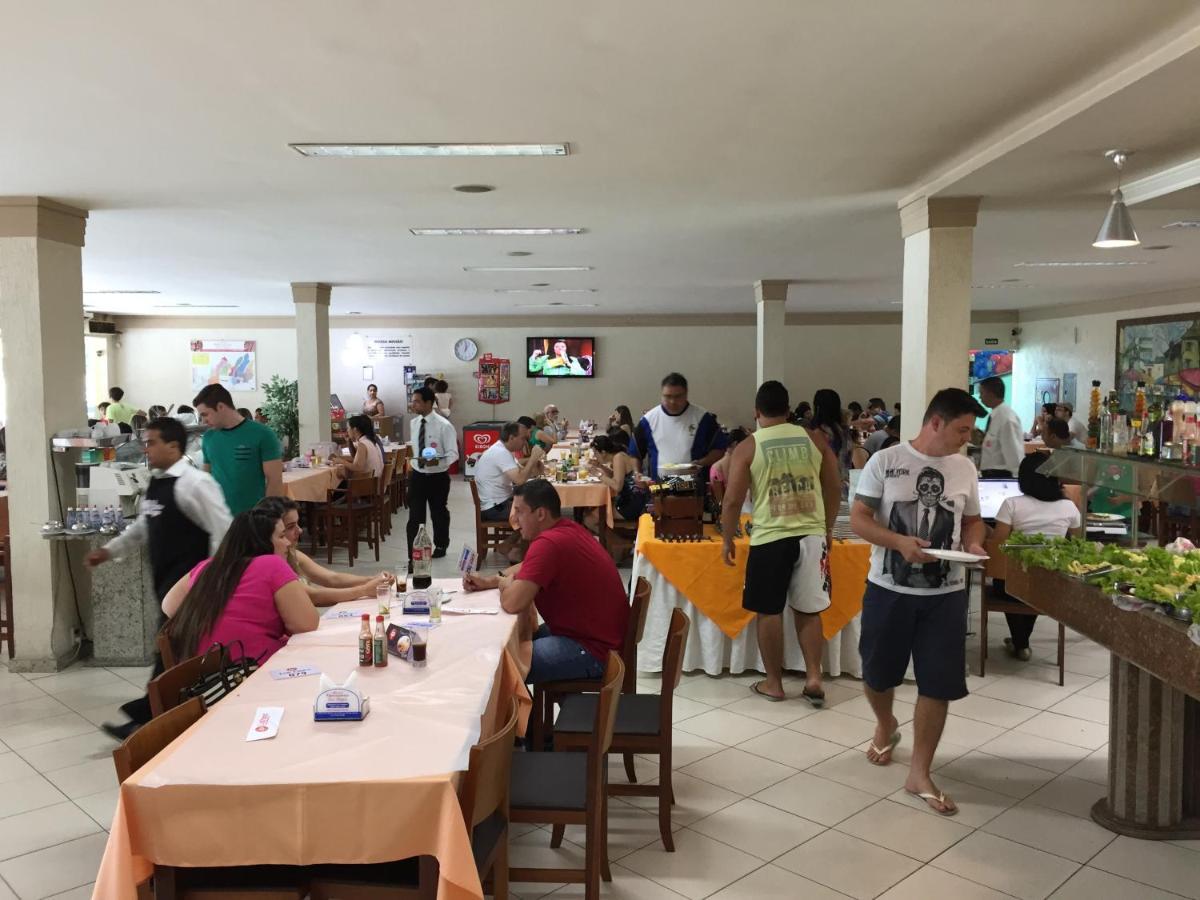 Hotel E Churrascaria Los Pagos Linhares Kültér fotó